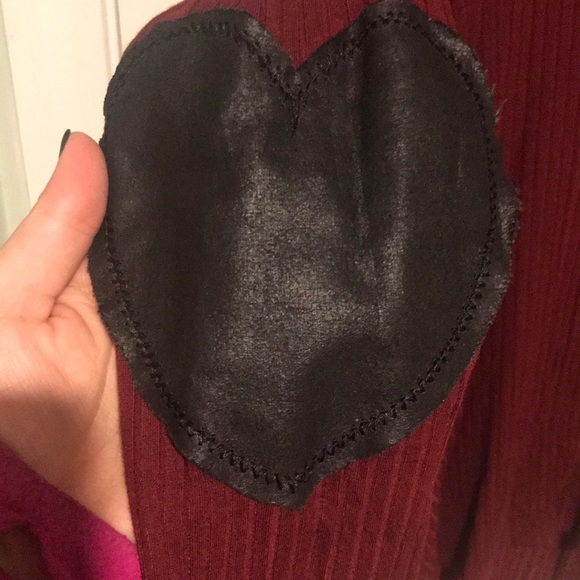 Wine swing blouse with leather heart elbow patches - Picture 2 of 2